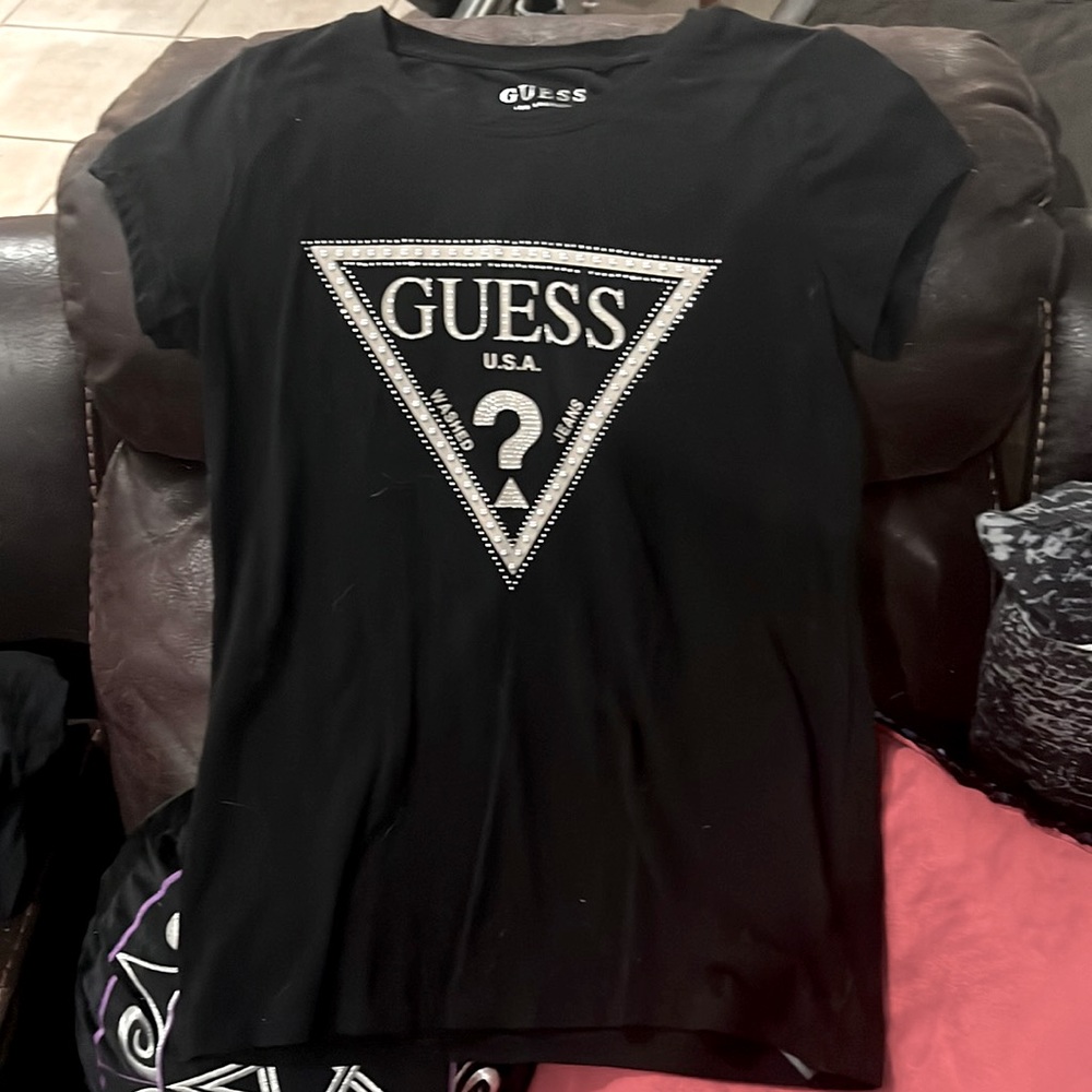 Guess size large black womens tee